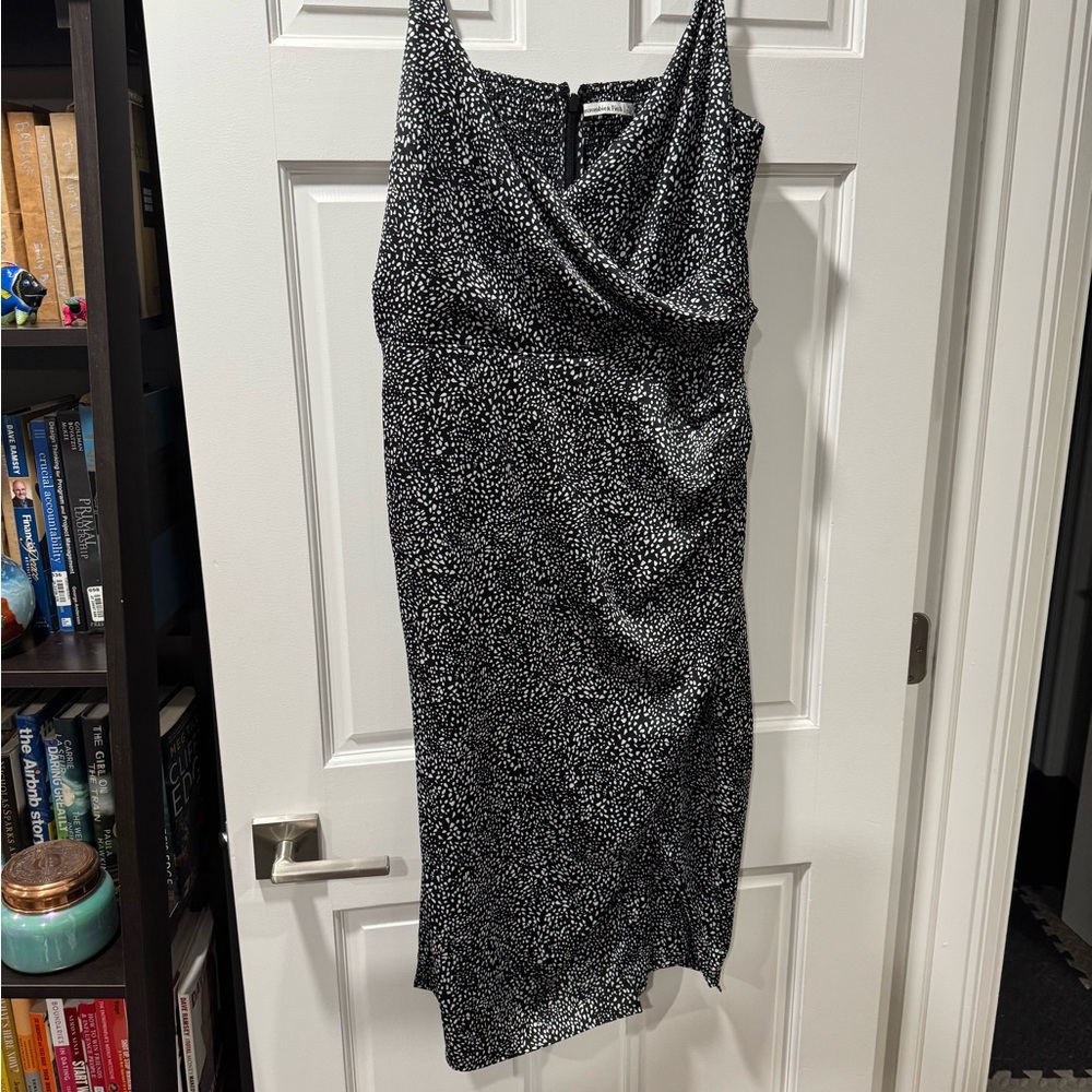 Abercrombie & Fitch Black and White Midi Dress